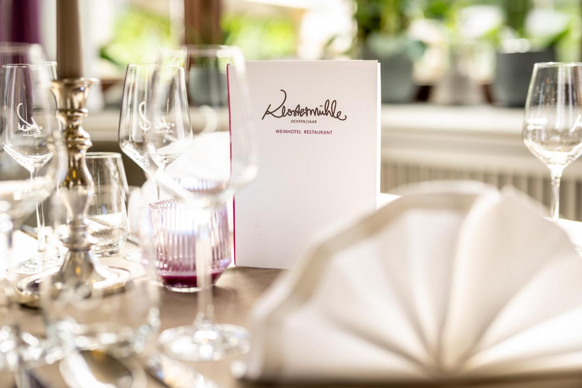 Weinhotel Restaurant Klostermuehle Ockfen Exteriör bild