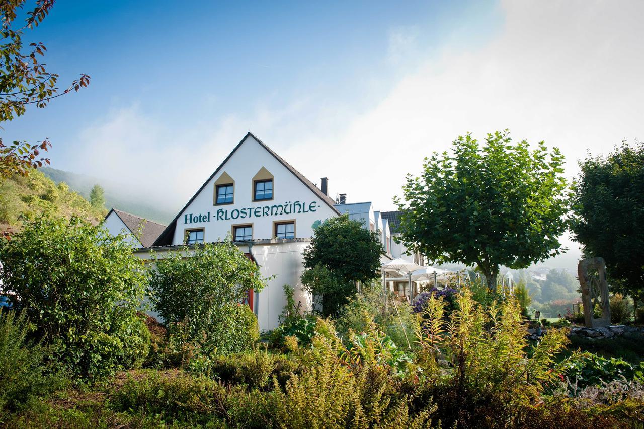 Weinhotel Restaurant Klostermuehle Ockfen Exteriör bild